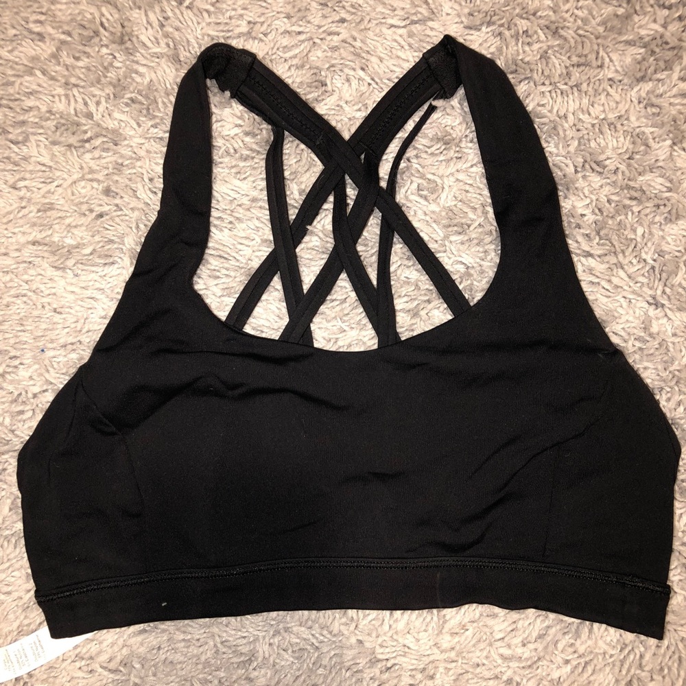 Lululemon free to be sports bra
